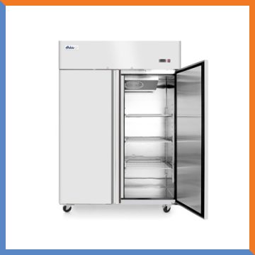 Combined refrigerators-freezers